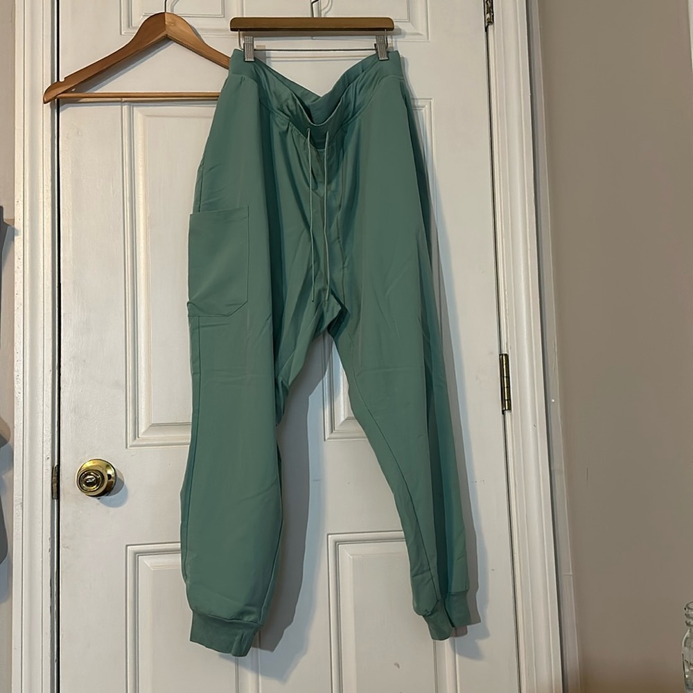Mandala scrub high waist jogger pants
